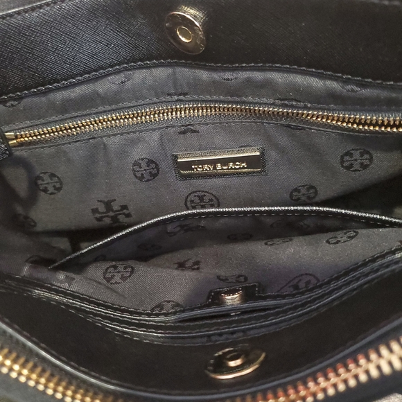 Tory Burch Small Robinson Saffiano Tote - Picture 5 of 6